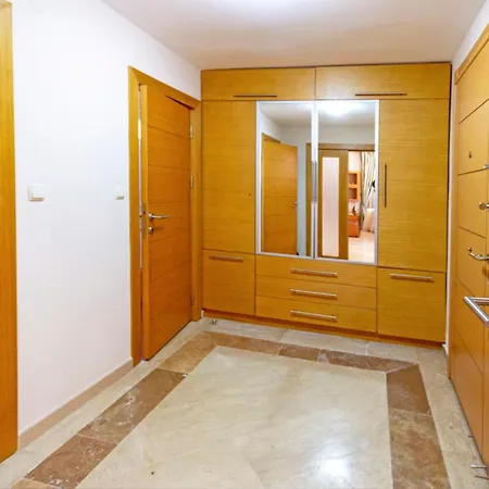 Paradise Town Lucky Белек