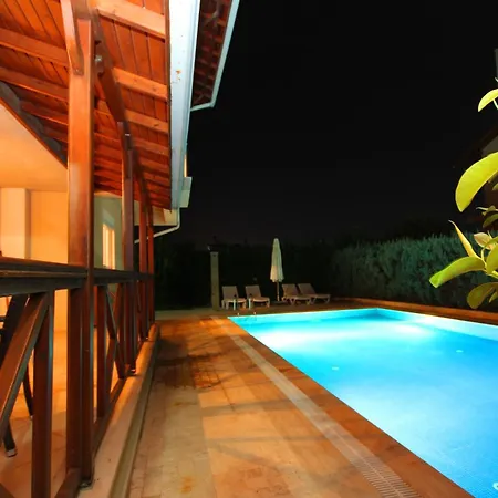 Paradise Town Lucky Villa *