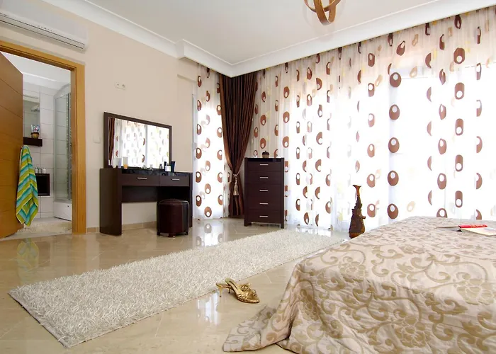 Paradise Town Lucky Villa *