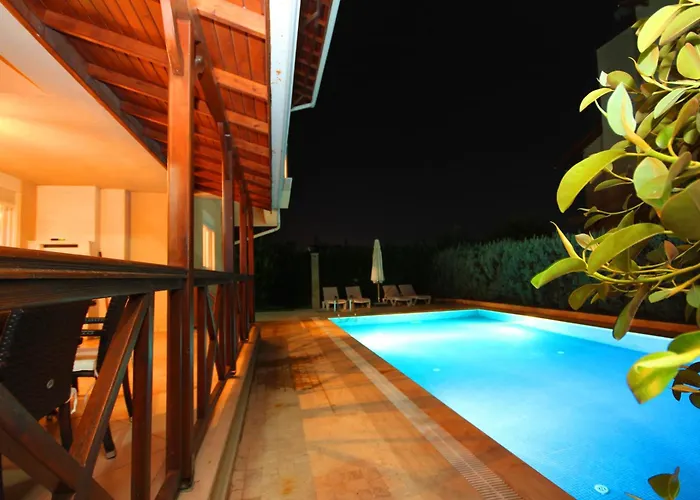 Paradise Town Lucky Villa *